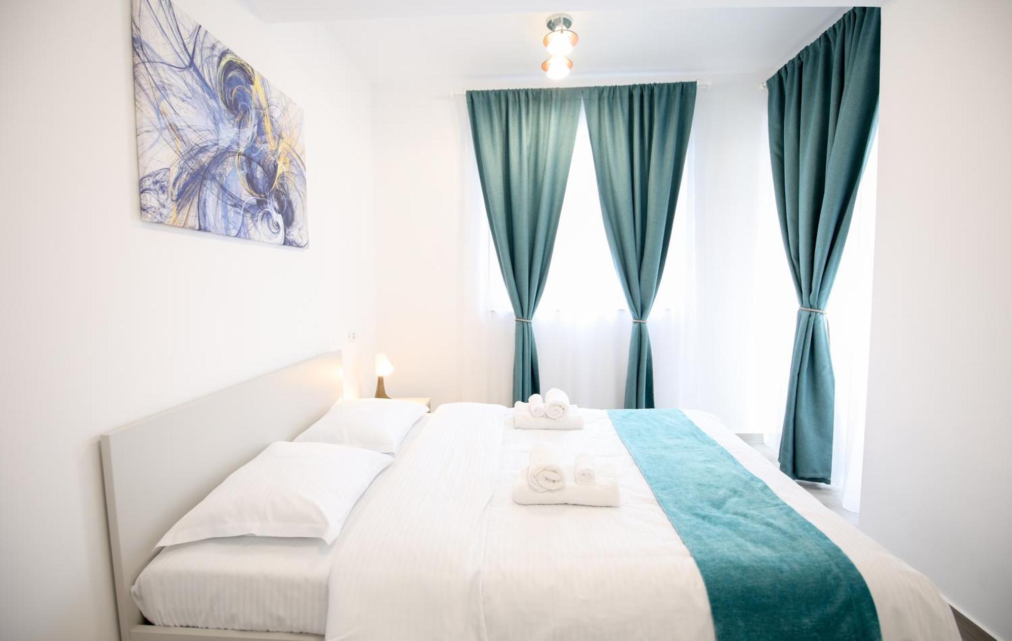 Vitan Central Oasis ---Free Secured Private Parking---Self Check-In-- Boekarest Buitenkant foto