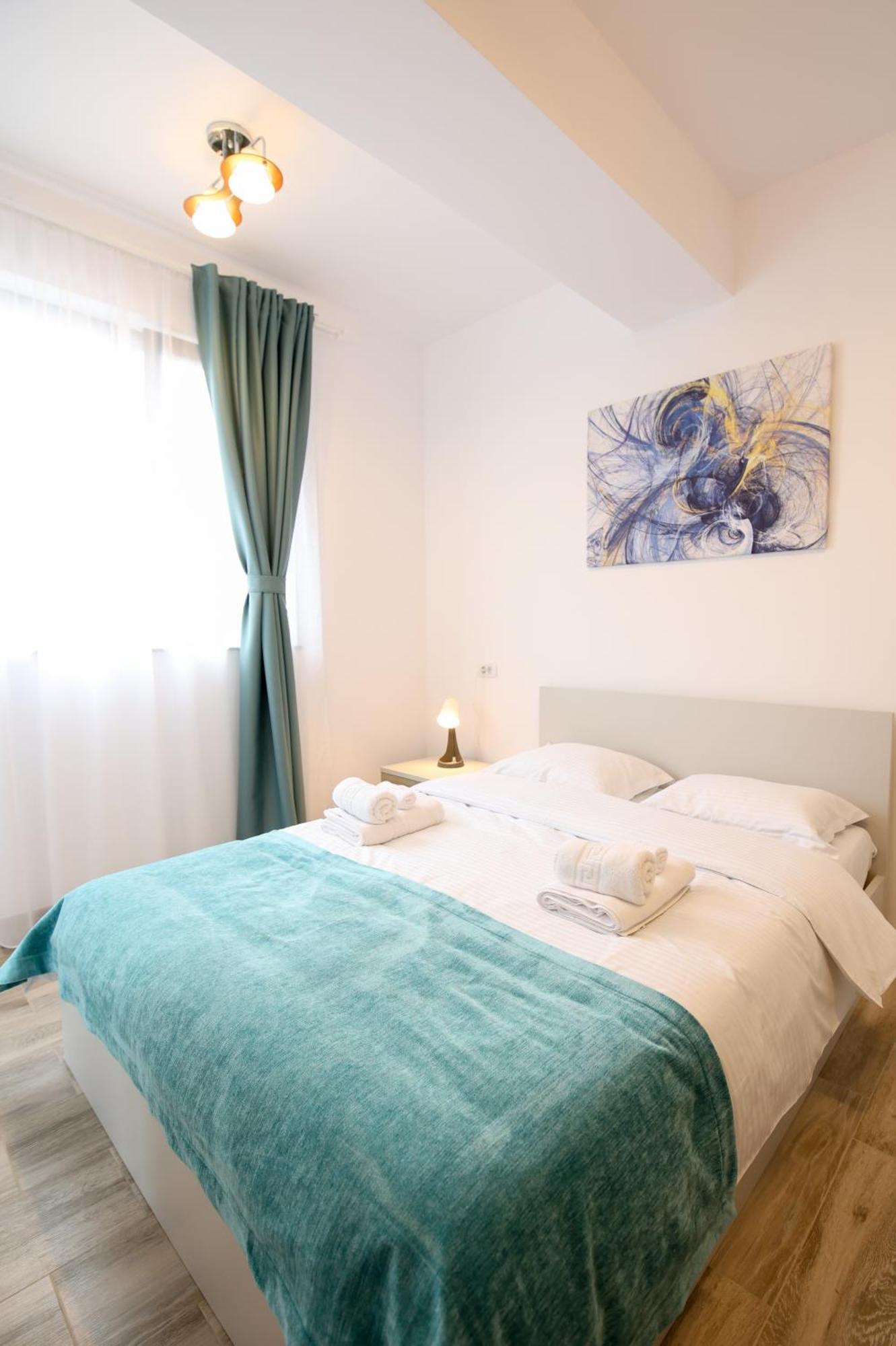 Vitan Central Oasis ---Free Secured Private Parking---Self Check-In-- Boekarest Buitenkant foto